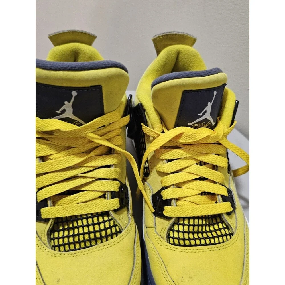 Nike Air Jordan 4 Retro Lightning GS Size 6Y Tour Yellow Black 2021 408452-700